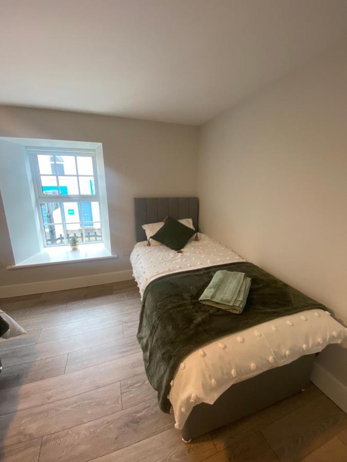 Baxters Apartments Milford Exteriör bild